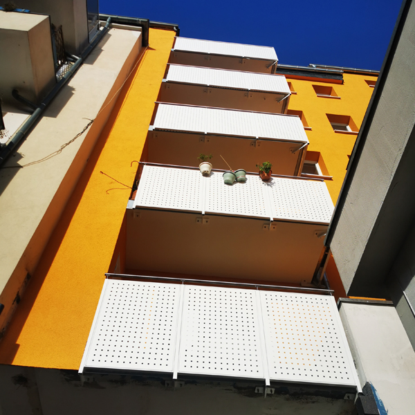 Balkone Düsseldorf – Balkone & Geländer, ausgeführt von Metallbau Delbeke